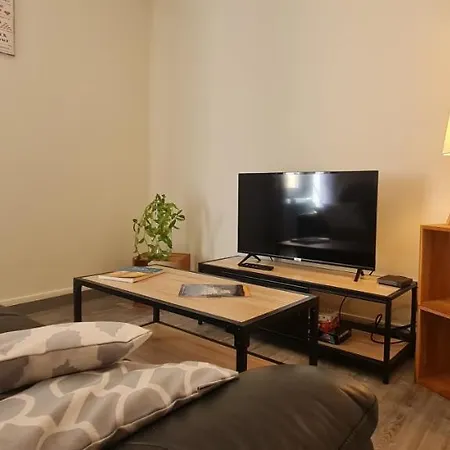 La Maison De Lily Au Coeur De La Cite Medievale * סרלה-לה קנדה